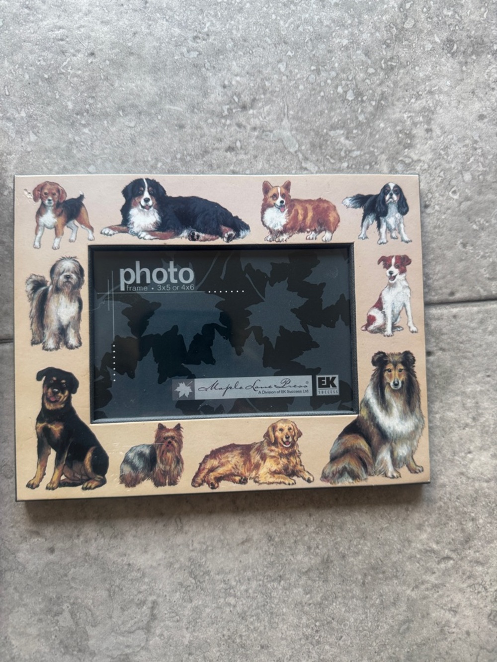 Two dog themed photo frames. - Picture 4 of 7